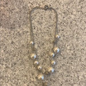 🤍Silver and pearl necklace